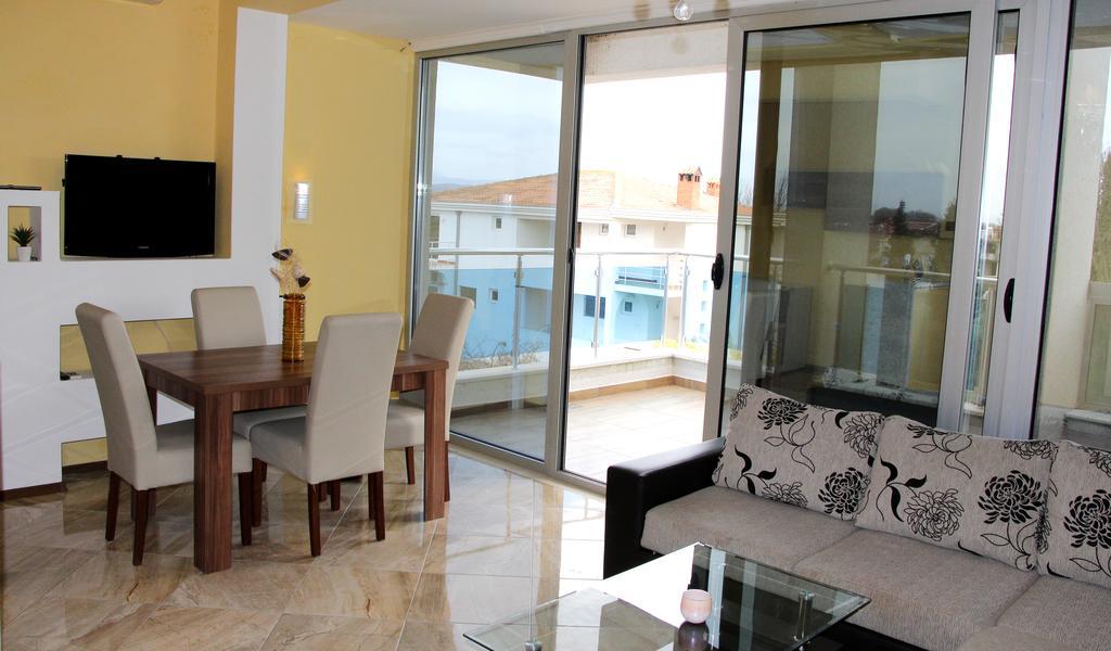 Crystal Apartments อุลซิน ภายนอก รูปภาพ