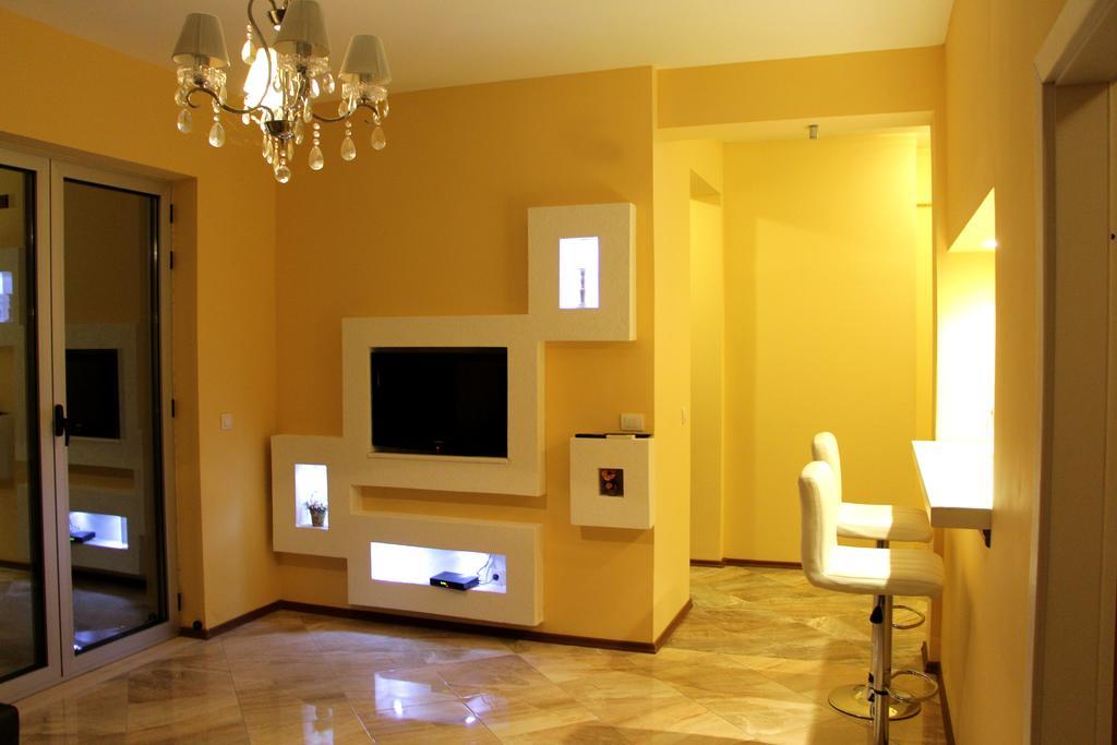 Crystal Apartments อุลซิน ภายนอก รูปภาพ
