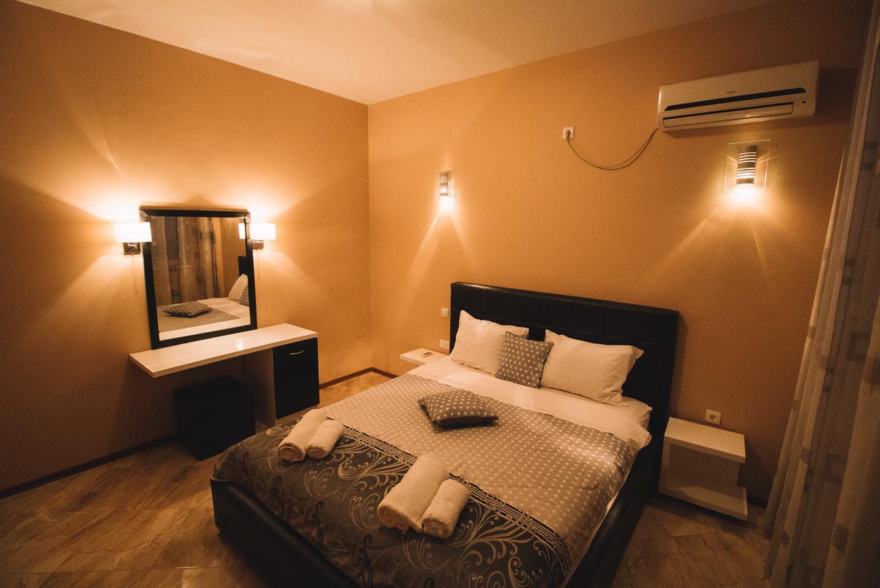 Crystal Apartments อุลซิน ภายนอก รูปภาพ