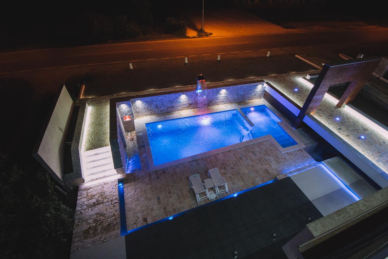 Crystal Apartments อุลซิน ภายนอก รูปภาพ